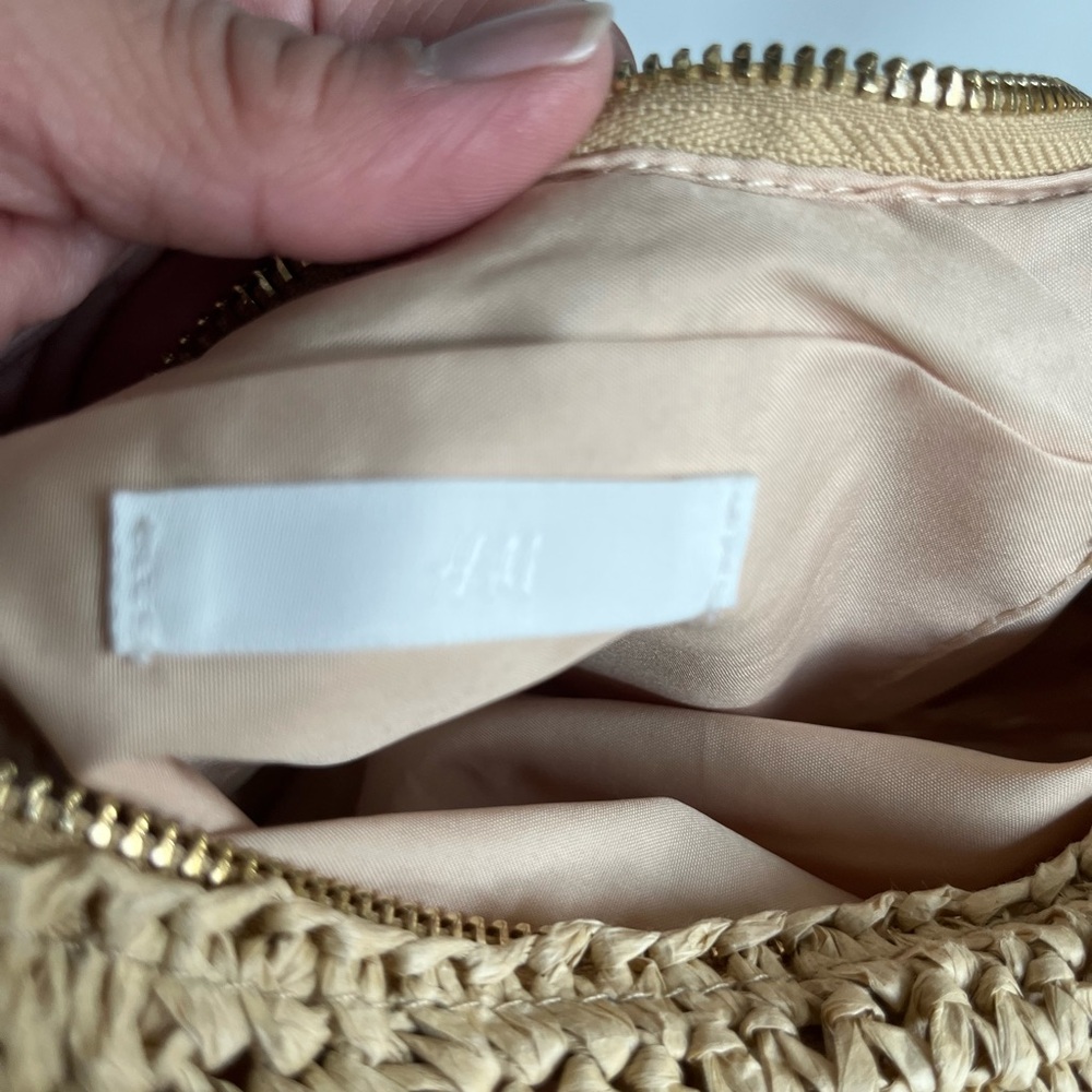 H&M Tan Woven Bag - Picture 6 of 10